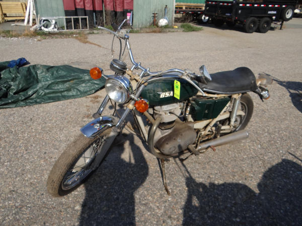 auction photo