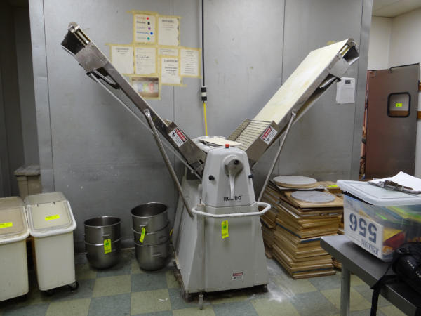auction photo